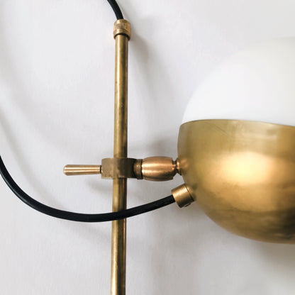 CRYSTAL TABLE LAMP
